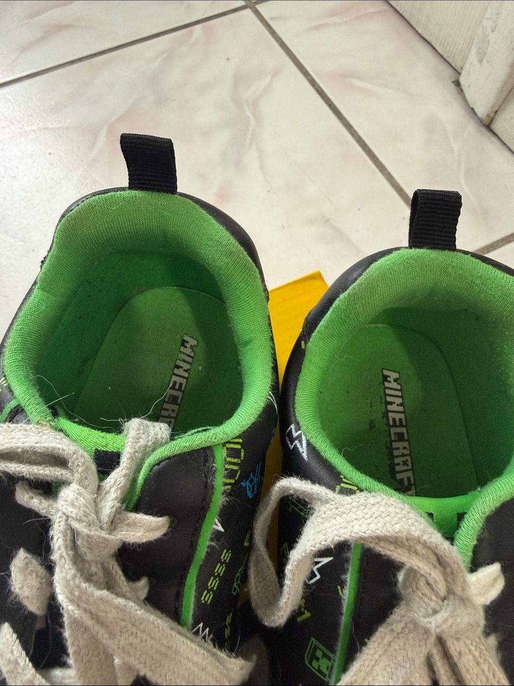 Minecraft Kids Black & Green Graphic Lace-Up Sneakers - Picture 4 of 10